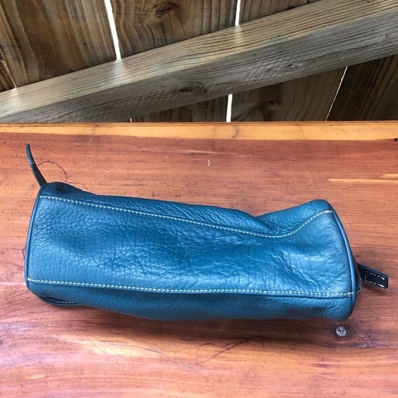Maxximum Teal Blue Leather Small Clutch Handbag with Adjustable Strap - Picture 3 of 6